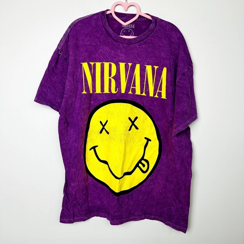 Nirvana NWOT Unisex Smile Purple Crew Neck Short Sleeve Casual T-Shirt XL